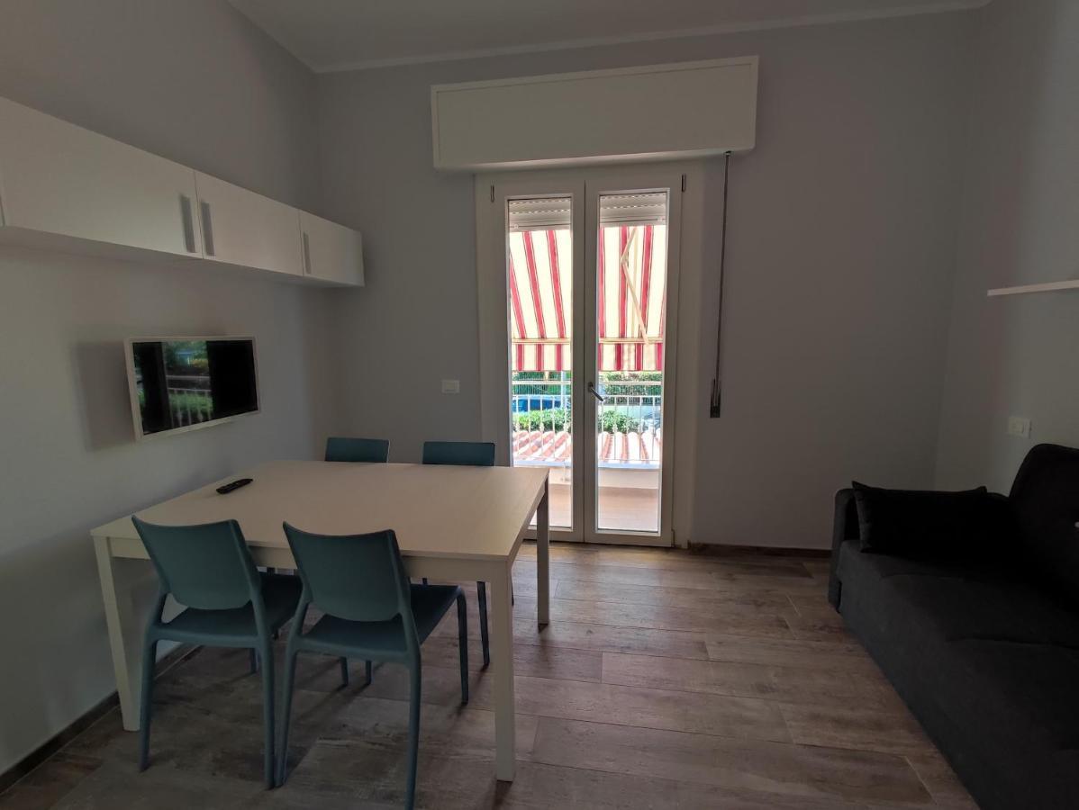 Casa Violina Daire Lido di Camaiore Dış mekan fotoğraf