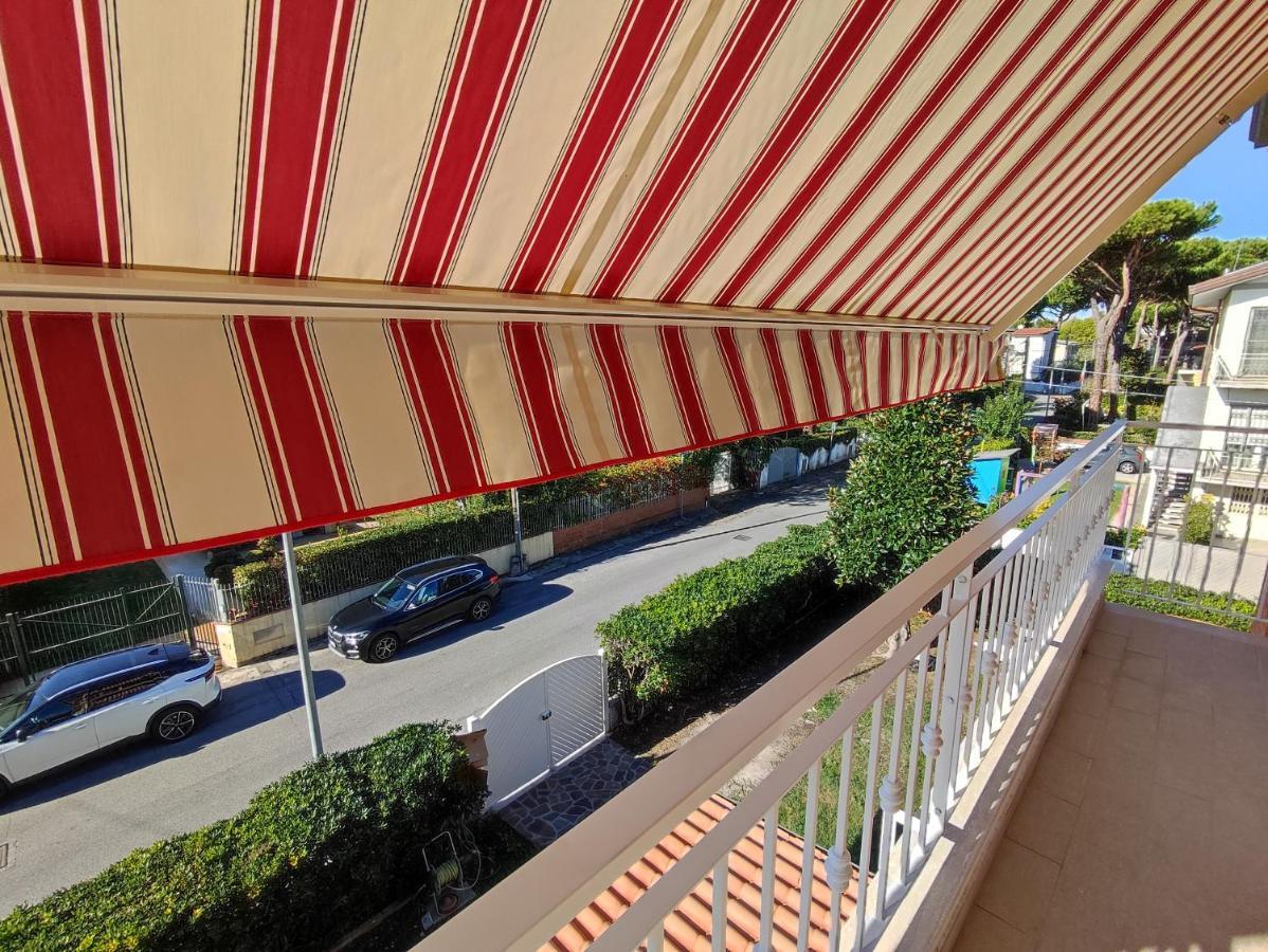 Casa Violina Daire Lido di Camaiore Dış mekan fotoğraf