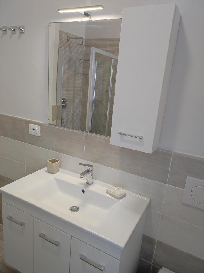 Casa Violina Daire Lido di Camaiore Dış mekan fotoğraf